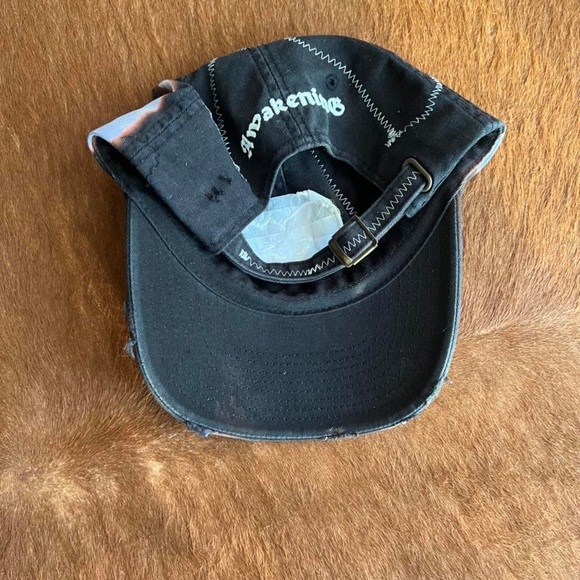 Claire Barrow Hat - Picture 2 of 3